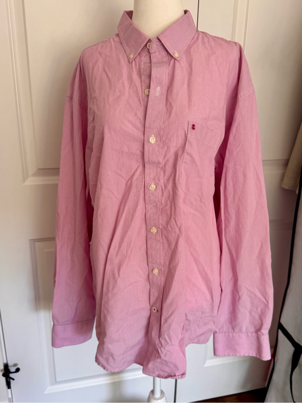 Izod Men’s Pink Button-Down Dress Shirt
